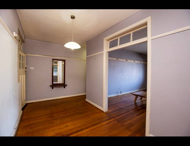 2 BEDROOM APARTMENT FOR SALE IN GLENWOOD